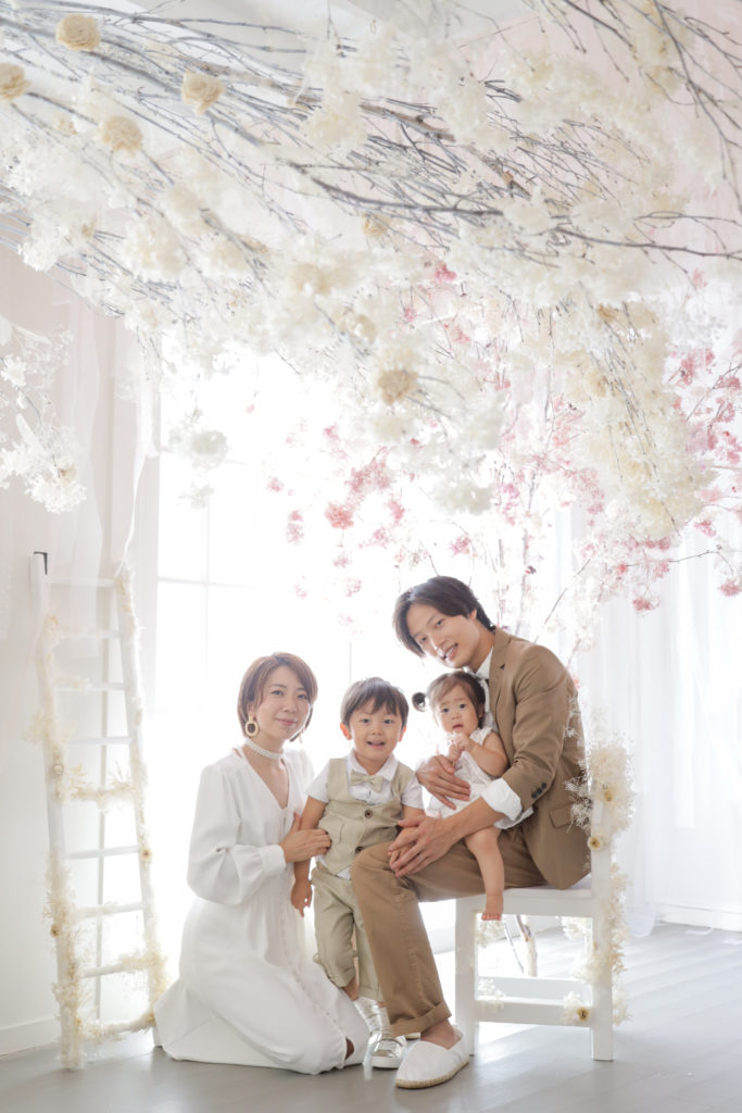 家族写真撮影 フォトスタジオmikasa 名古屋 愛知 おしゃれな写真館