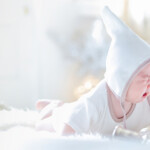 泣いている赤ちゃんの写真